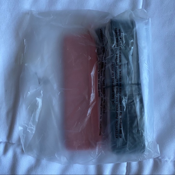 💥SALE💥 Vs PINK Card Lanyard💕 - Picture 4 of 4